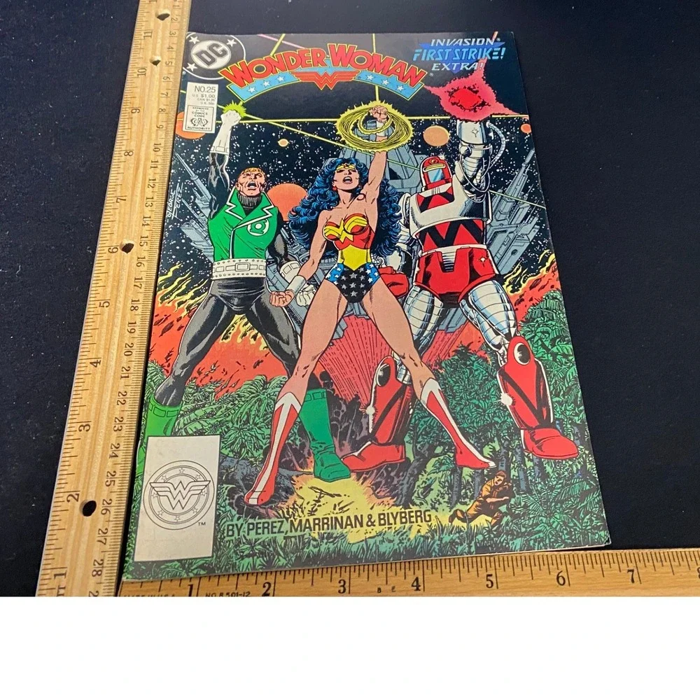 Wonder Woman Comic‎ Book Invasion First Strike Extra DC Comics 1995